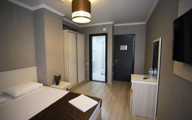 Hotel & Cafe Batus