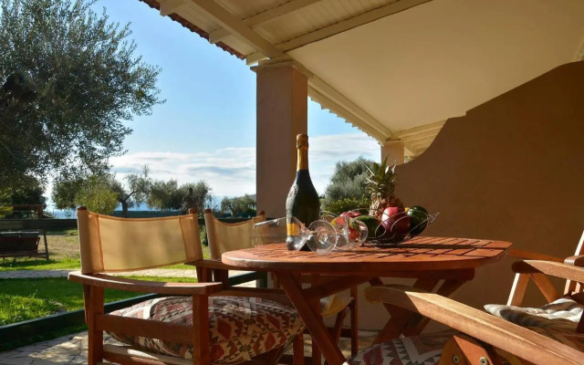 Renata Rooms & Studios