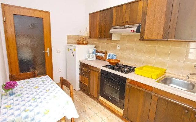 Apartment 761