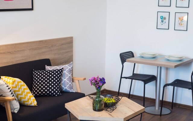 Studio Apartment Woody Moody