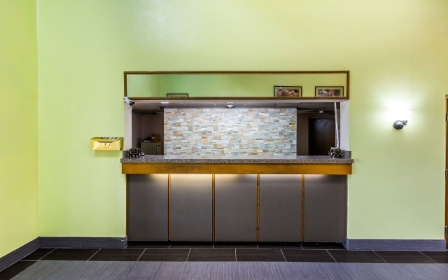 Quality Inn Crossville Near Cumberland Mountain State Park