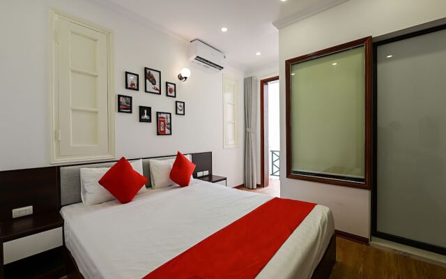 OYO 332 Moon Villa Hotel
