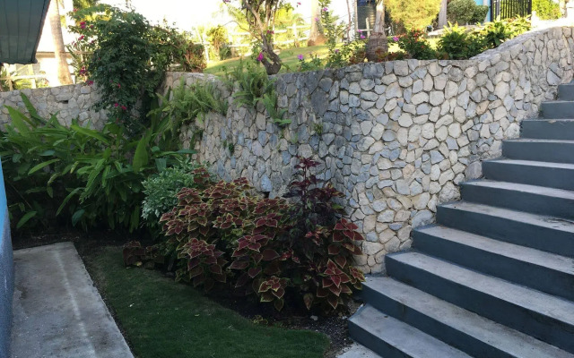 Jamaica Rose Villa