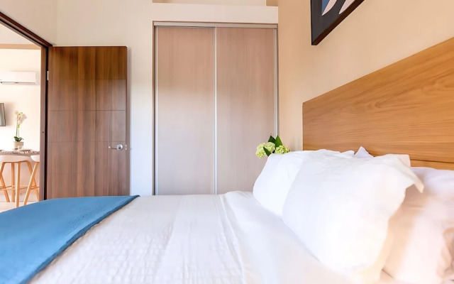 Upstay - Modern Jaco Beach Apartment With Pool