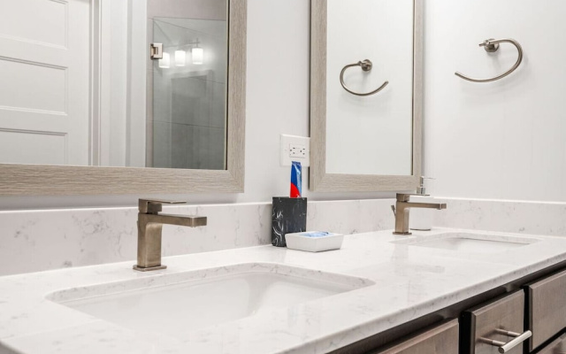 Affordable 2-bedroom Fishers Pool View