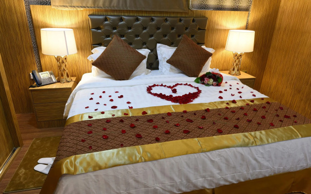 Palette Luxury Credi Hotel