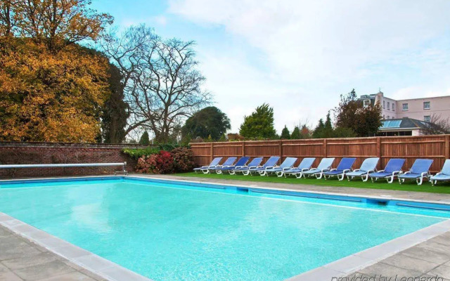 Avisford Park Hotel