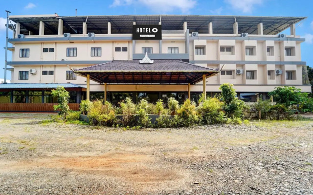 OYO Flagship 75052 Kuku Residency