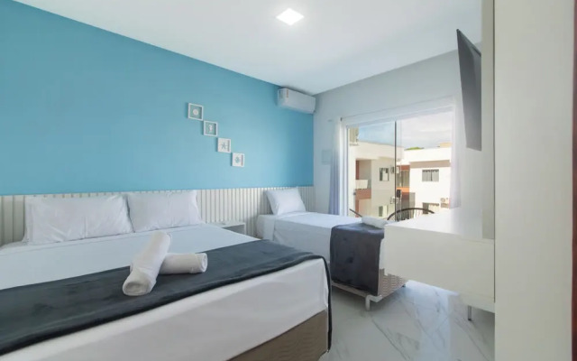 Stay With Pool Just Minutes From the Beach - CCR