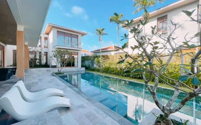 Ocean View Suites Da Nang  Resort