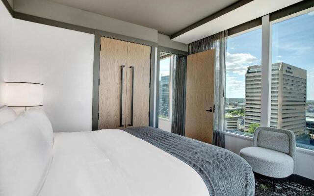 The Farnam, Autograph Collection