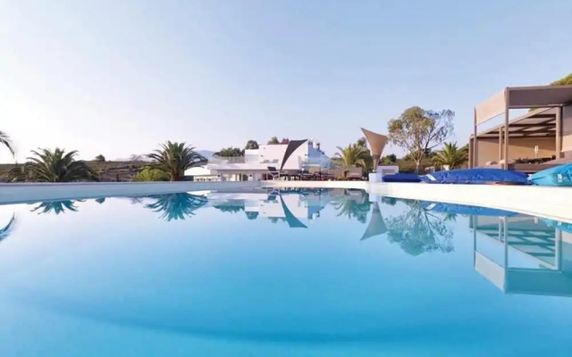 Tiamo Secrets Leading Villas White House