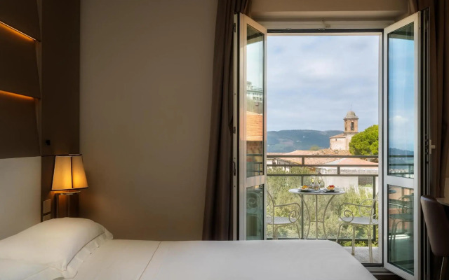 Hotel Sangallo Palace