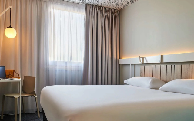 Ibis Montlhery Paris Sud