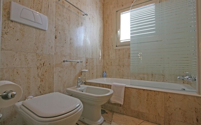 Travel & Stay - Coronari