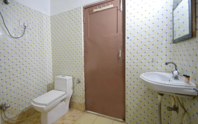 OYO 5239 Hotel Satya Shree