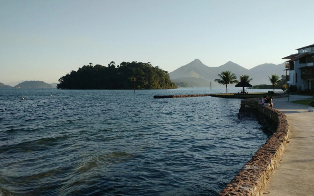 Angra - Apto Pé na Areia - Bracuhy