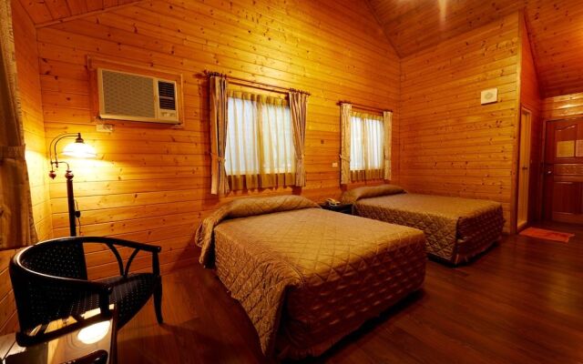 New Era Art Resort and Spa