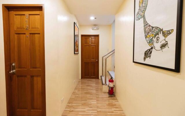 RedDoorz @ Hotel Rosemarie