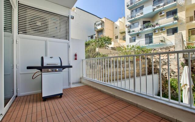 Bright & Spacious 3 Bedroom Apartment in Mellieha