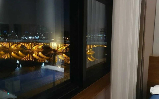 Jinju Hotel The Cloud