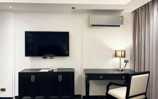 Glory Boutique Suite