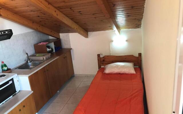 Ion Apartments Messolonghi Single Bed Room Mountain View Loft