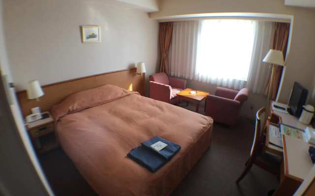 Hotel Okhotsk Palace