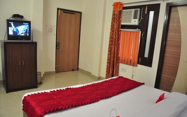 OYO 2042 Hotel New ss Residency