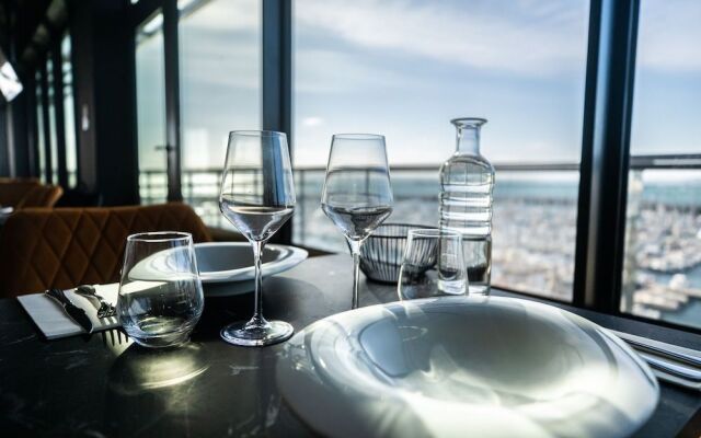 Hôtel Barracuda & Spa, Centre Port, pieds dans l'eau, vue mer