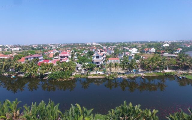 7S Hotel Nipa Riverside Villa Hoian