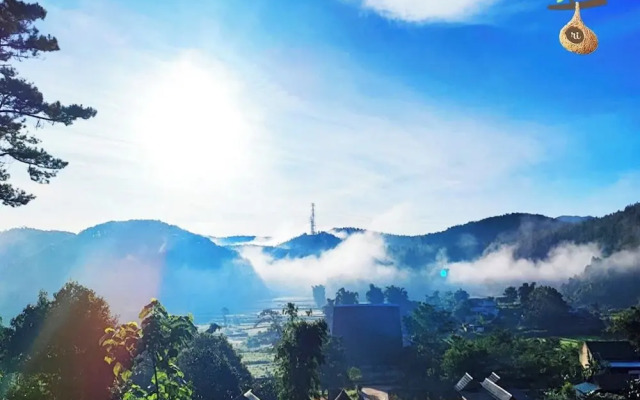 To Chim Ri Homestay Mang Đen