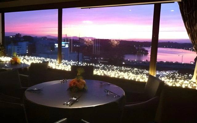 Mito Hotel Season