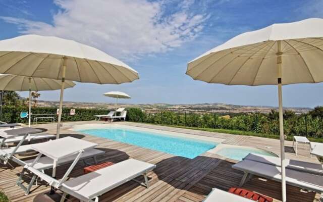 Belvilla by OYO Cottage in Montelabbate With Pool