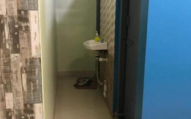 Ashirwad Guest House (Male Only)