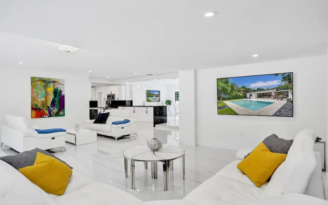 Hibiscus House in Fort Lauderdale