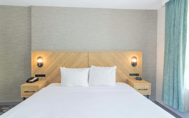 Sandman Signature Surrey-Guildford Suites