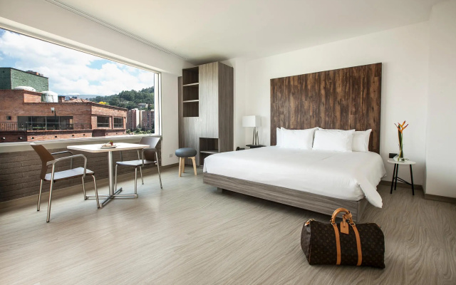V Grand Hotel, a member of Radisson Individuals