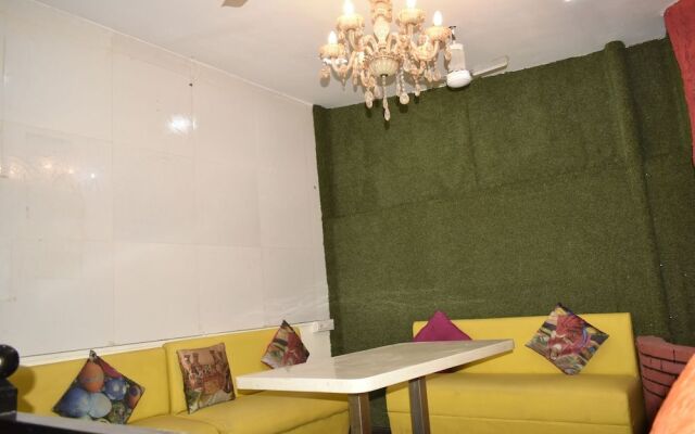 QubeStay TownHostel