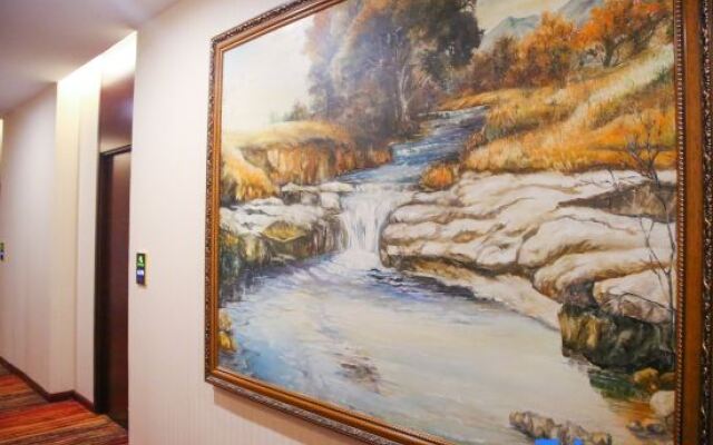 Tongyueju Gold Business Hotel