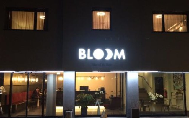 Bloom Hotel  Bar