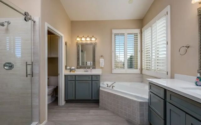 Casa Allegra 5 Bedroom Home by RedAwning