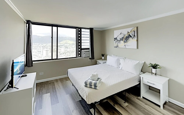Hawaiian Monarch 3707b Condo by RedAwning