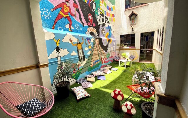 Hostal Fungi Casa Rosa