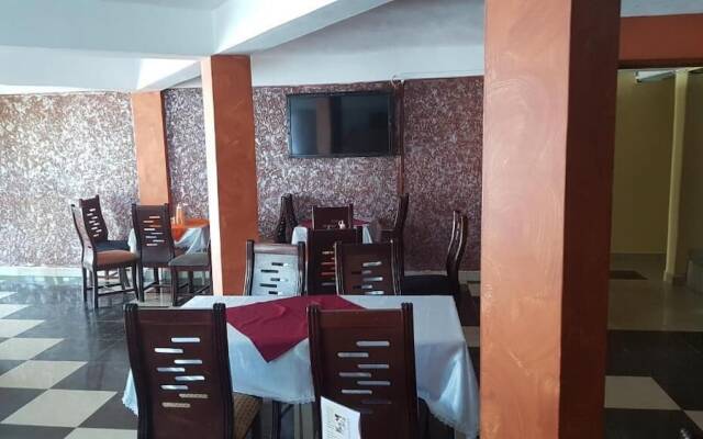 Lila Hotel