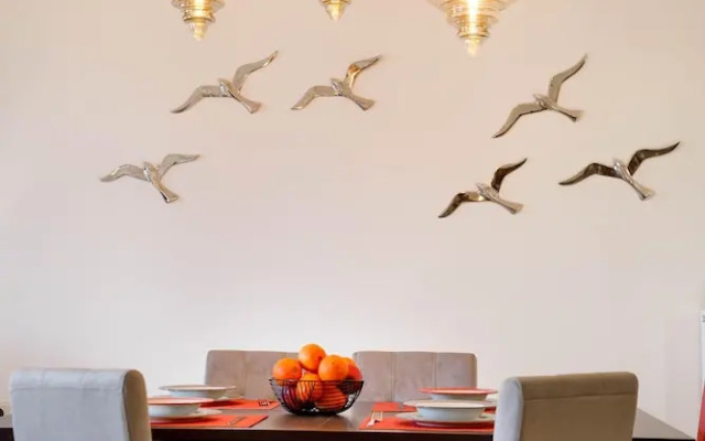 Cafe Noir - Sea View Exclusive Maisonette