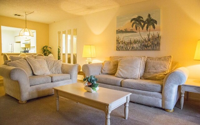 Clubview Country Club 2 Bedroom Condo