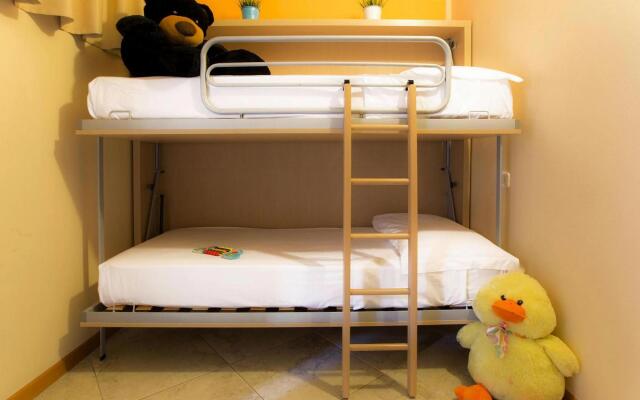 Apartment in Manerba with barbecue