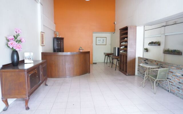 Le Ranong Bistro Hotel