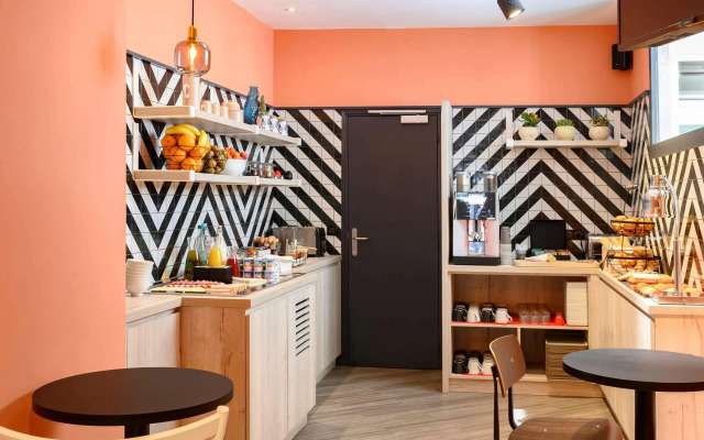 Ibis Paris Tour Montparnasse 15Ème